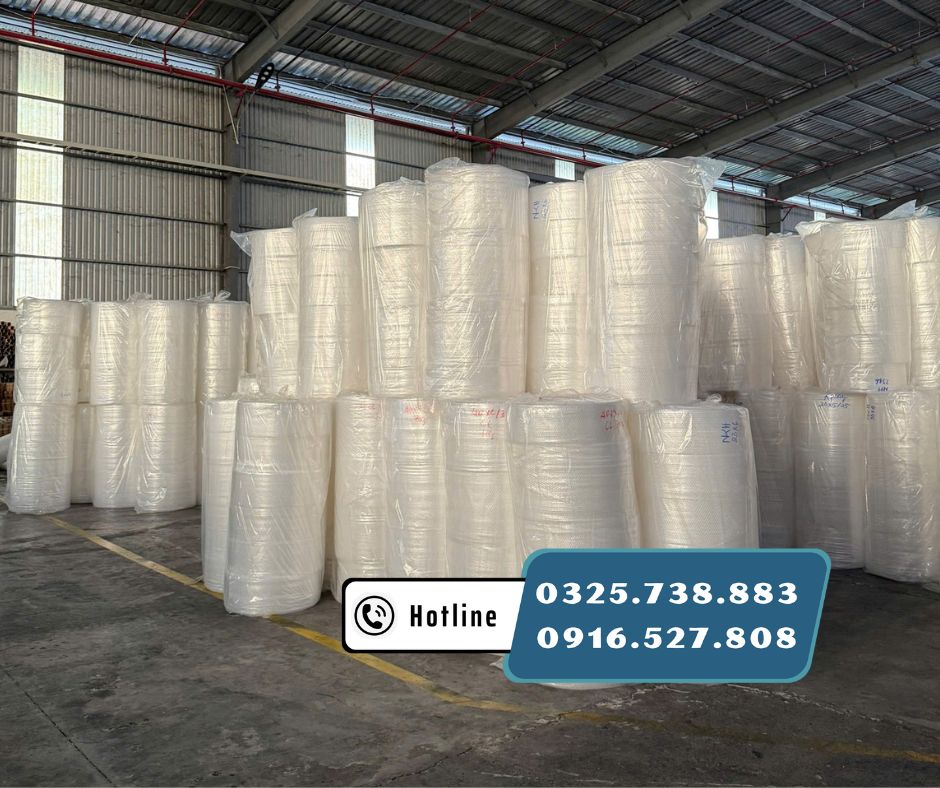 Cuộn xốp hơi bọc hàng khổ 140cm x 100m